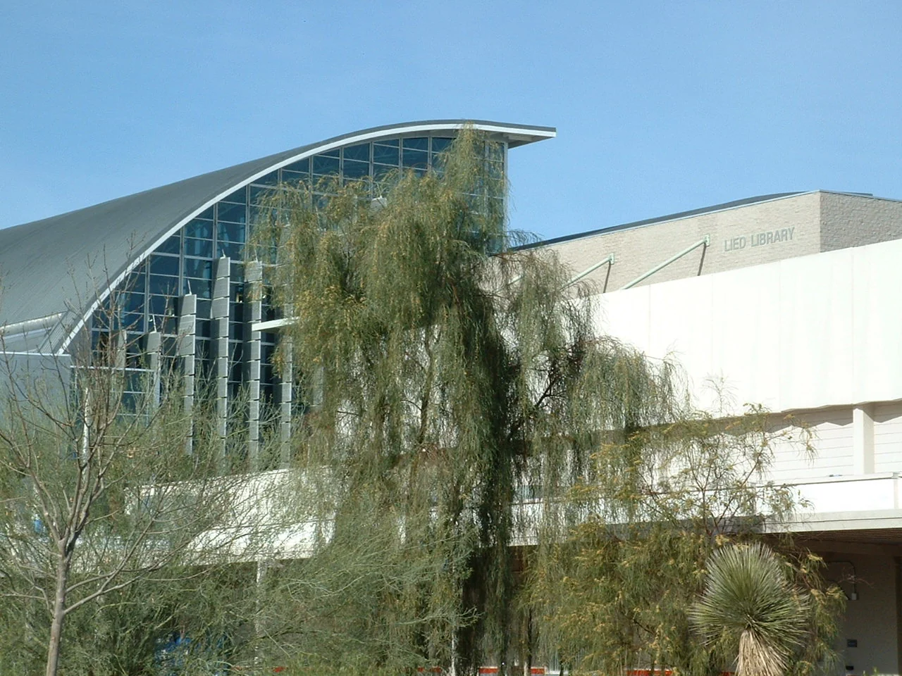 Lied Library der University of Nevada, Las Vegas (UNLV), November 2007. Wirkungsstätte von Rothbard und Hoppe.