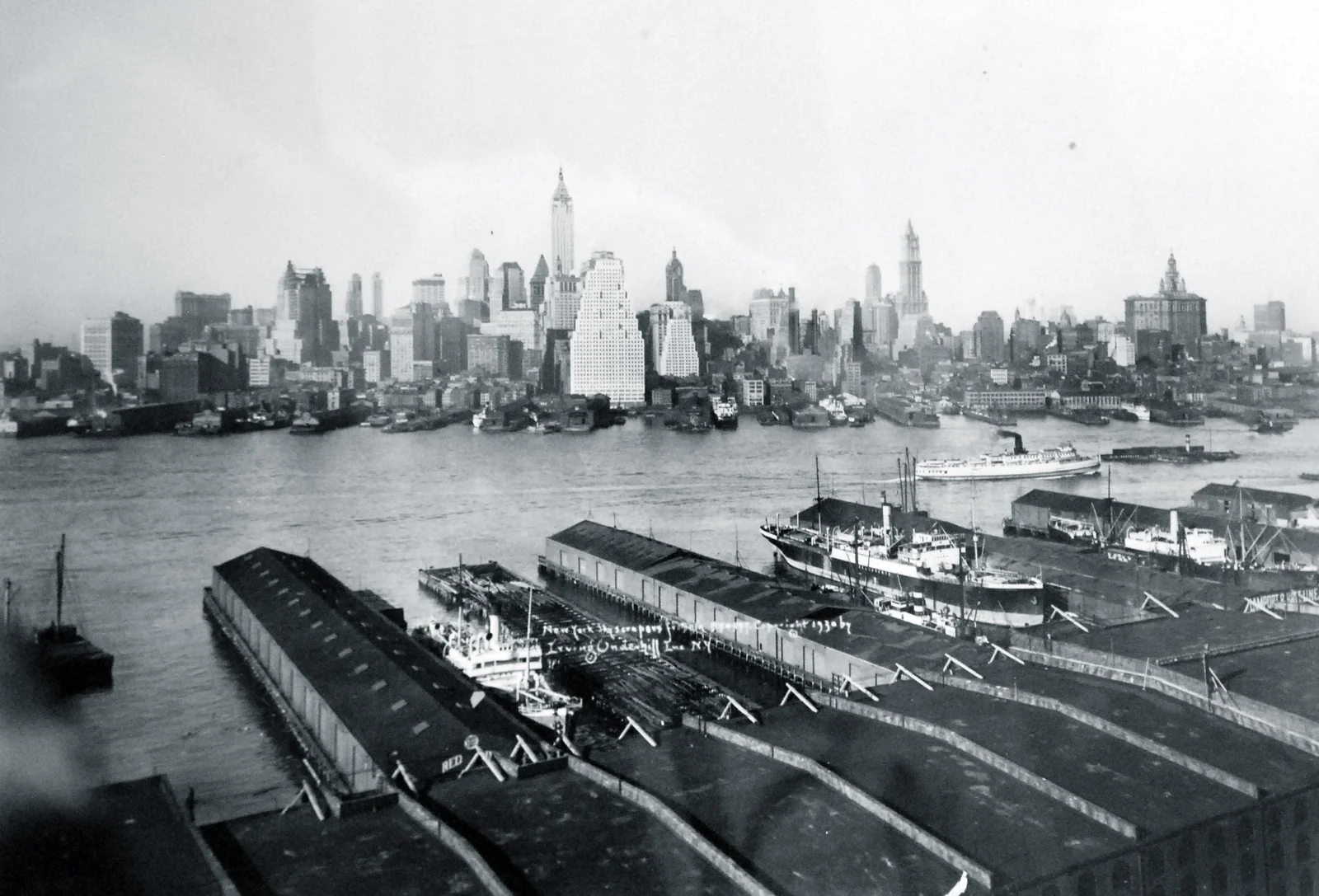 New York City Skyline, fotografiert von Irving Underhill, 1930. Hochauflösendes Panorama Manhattans am Vorabend der Mises-Emigration.
